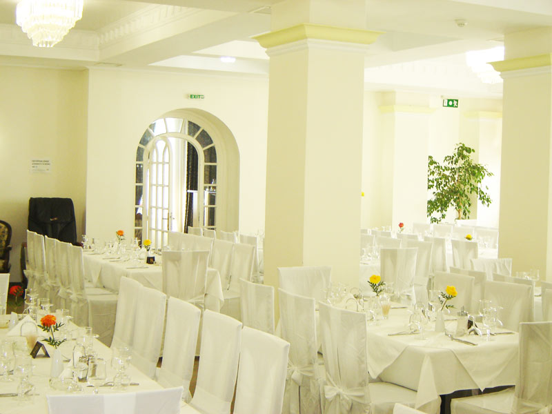 restaurant